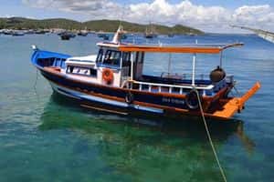 Passeio de escuna - foto real 2