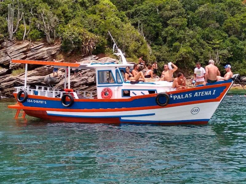 Foto - Passeio de Barco (Escuna) - 14 Pessoas em Búzios